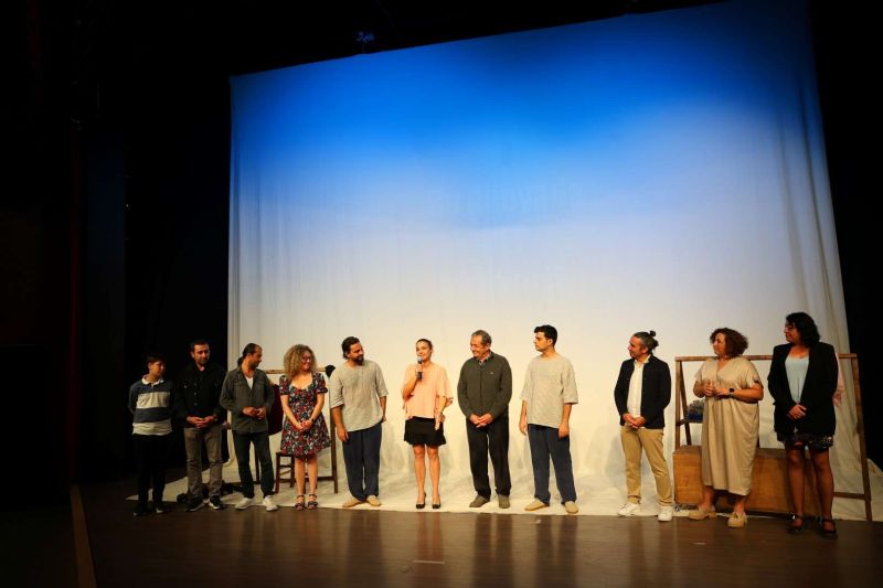 BODRUM BELEDİYESİ ŞEHİR TİYATROSU YENİ OYUNUYLA BEĞENİ TOPLADI