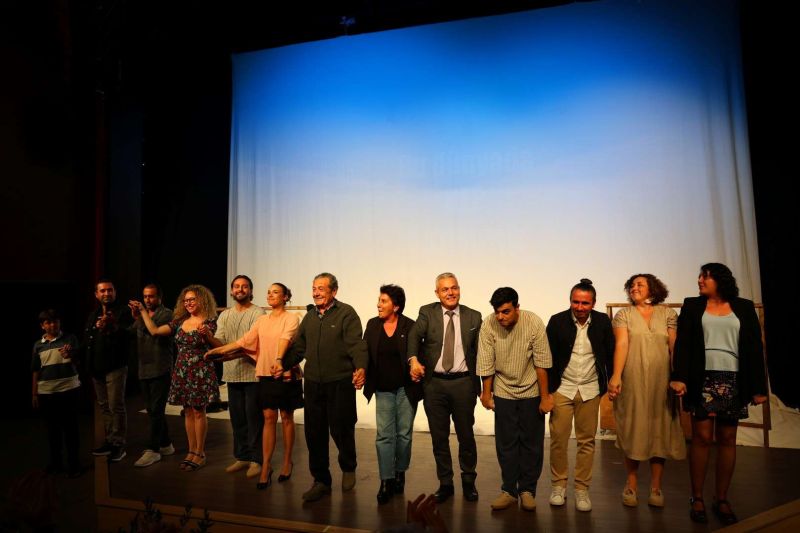 BODRUM BELEDİYESİ ŞEHİR TİYATROSU YENİ OYUNUYLA BEĞENİ TOPLADI