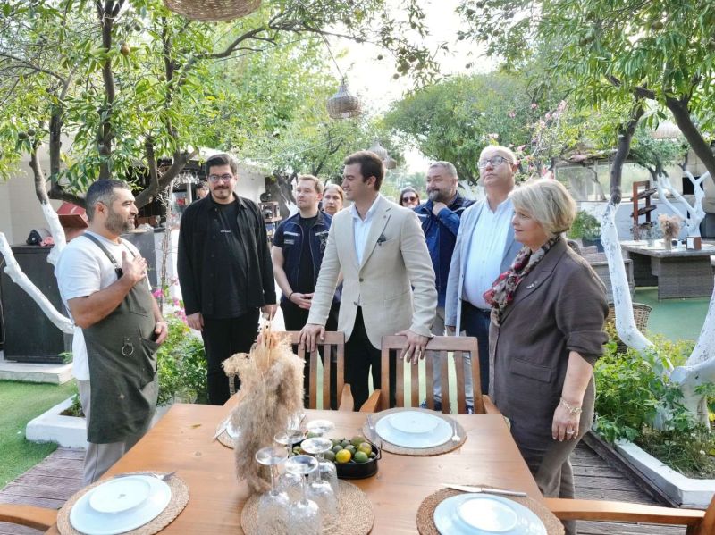 MAYOR MANDALİNCİ STRENGTHENS DIALOGUE WITH RESIDENTS THROUGH NEIGHBOURHOOD VISITS
