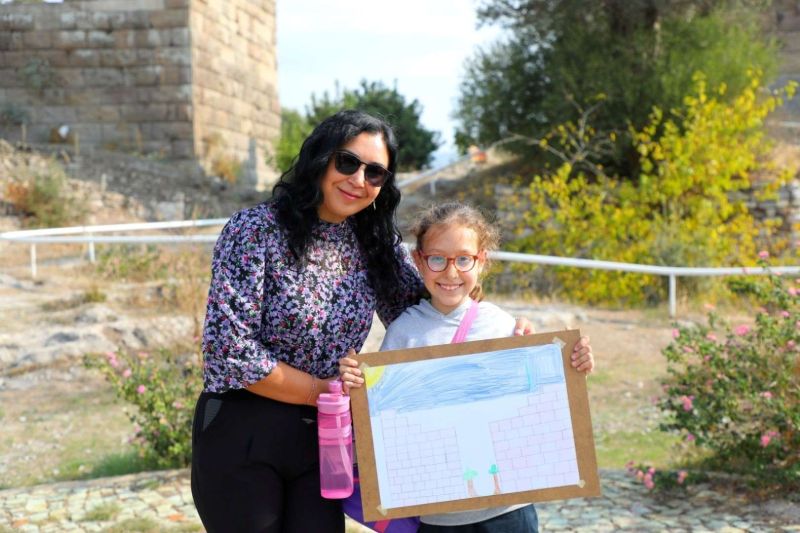 ÇOCUKLAR ARKEOLOJİ VE SANATLA BULUŞTU