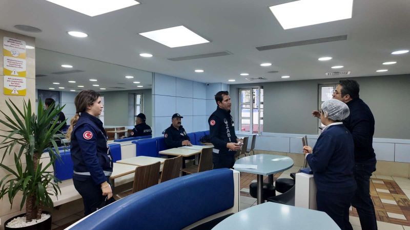 BELEDİYE EKİPLERİNDEN GIDA DENETİMLERİ