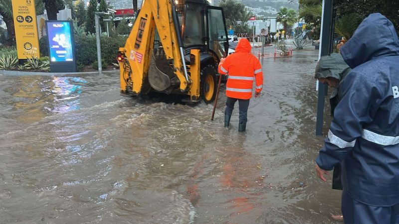 BODRUM’DA METREKAREYE 45 KİLOGRAM YAĞIŞ DÜŞTÜ