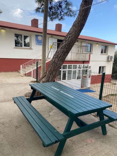 BODRUM BELEDİYESİ, OKULLARDAKİ BAKIM VE ONARIM ÇALIŞMALARINI SÜRDÜRÜYOR