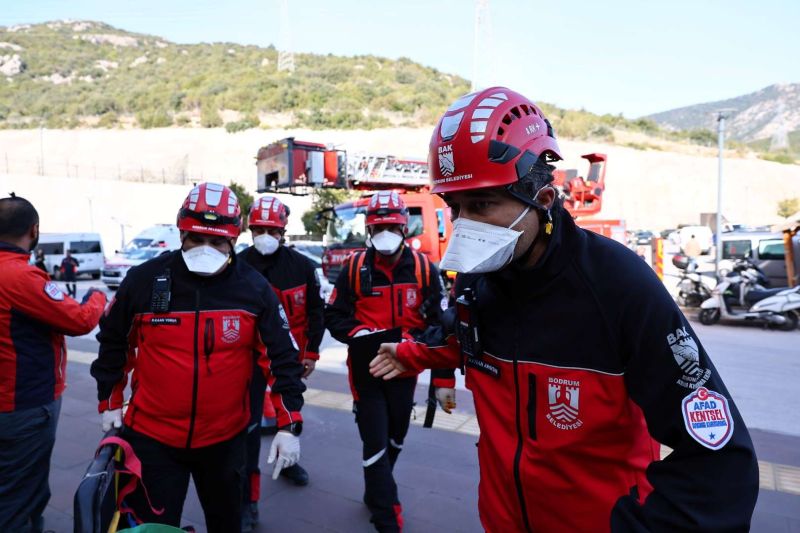 BAK’TAN HASTANEDE DEPREM, YANGIN VE TAHLİYE TATBİKATI