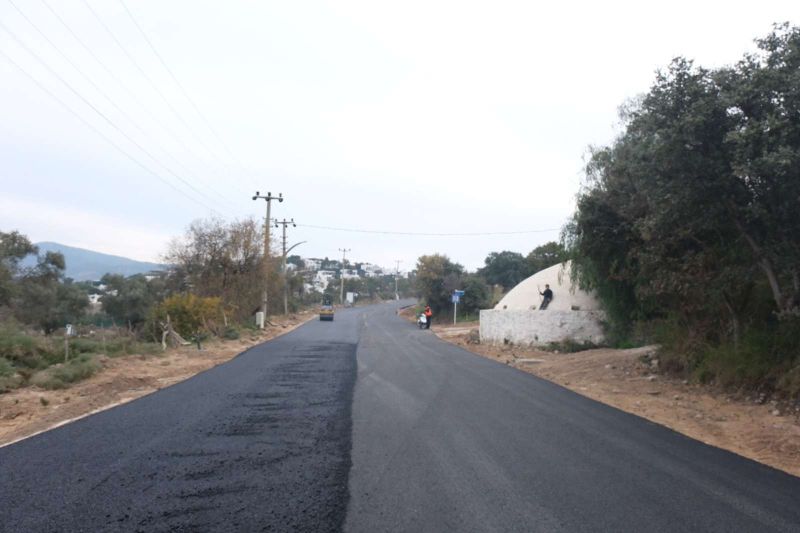 YAĞMUR ÖNCESİNDE ASFALT ÇALIŞMALARI TAMAMLANDI