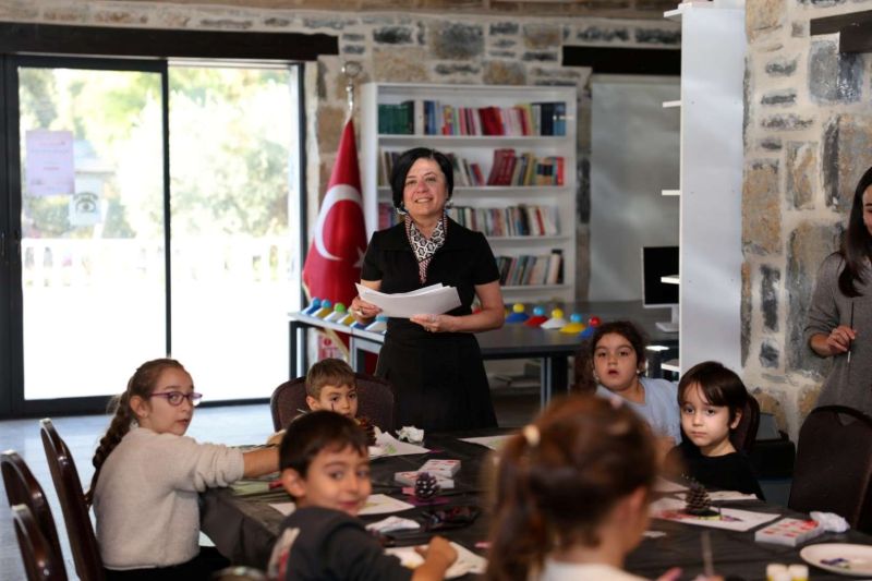 BELEDİYEDEN ÇOCUKLARA YÖNELİK YILBAŞI ATÖLYESİ