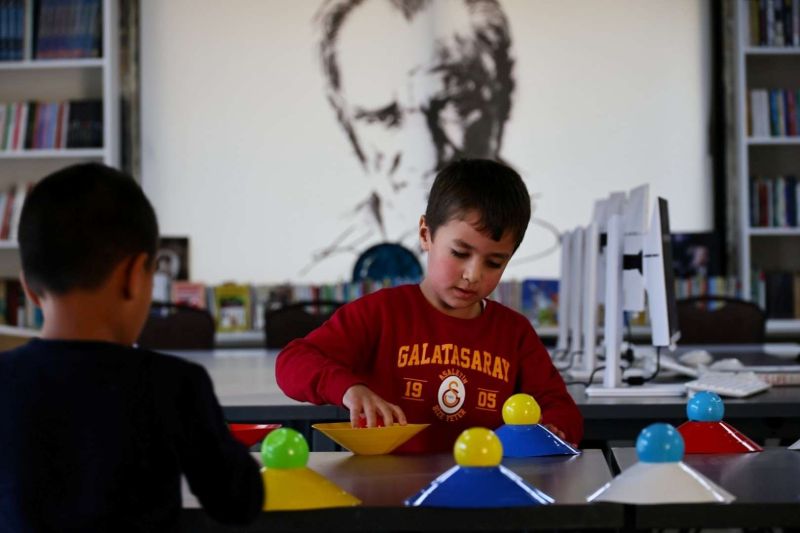 BELEDİYEDEN ÇOCUKLARA YÖNELİK YILBAŞI ATÖLYESİ
