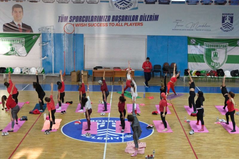 2025’İ PİLATES VE YOGA İLE UĞURLADILAR