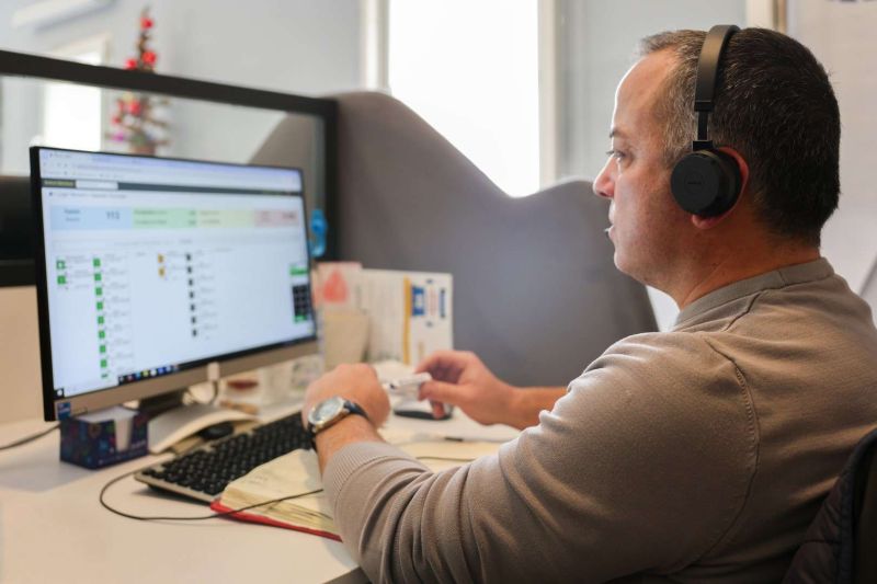 ÇAĞRI MERKEZİ VE SAHA ÇÖZÜM EKİPLERİ 2025 YILINDA BİNLERCE KİŞİYE ULAŞTI