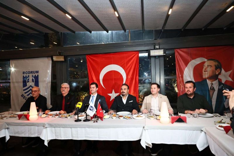 BAŞKAN MANDALİNCİ BASIN MENSUPLARI İLE BİR ARAYA GELDİ