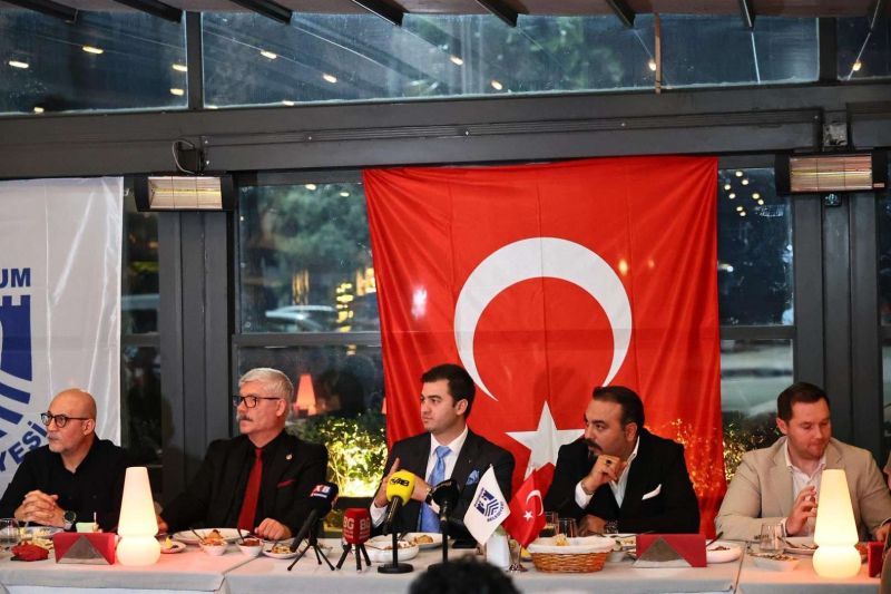 BAŞKAN MANDALİNCİ BASIN MENSUPLARI İLE BİR ARAYA GELDİ