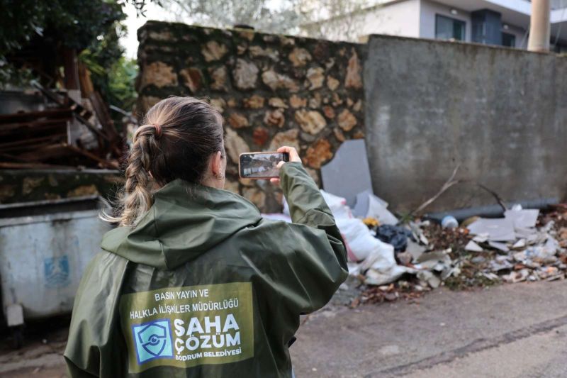 BELEDİYE EKİPLERİNDEN ŞİDDETLİ YAĞIŞLARA KARŞI YOĞUN MESAİ
