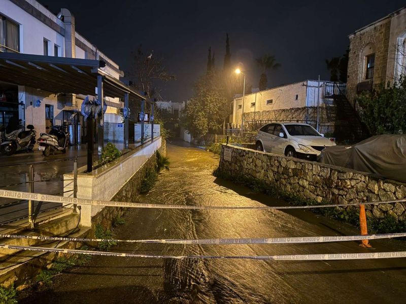 BODRUM BELEDİYESİ YAĞIŞ NÖBETİNDEYDİ