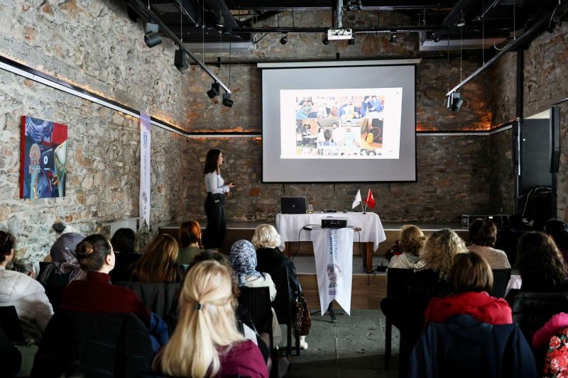 BODRUM’DA KADIN GİRİŞİMCİLER İÇİN E-TİCARET SEMİNERİ DÜZENLENDİ