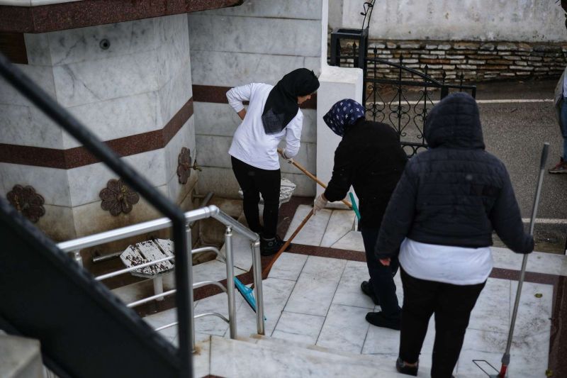 CAMİLERDE RAMAZAN TEMİZLİĞİ