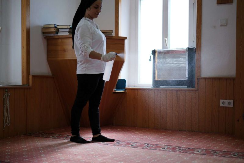 CAMİLERDE RAMAZAN TEMİZLİĞİ