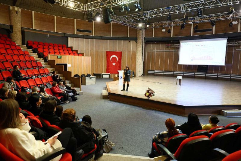 BODRUM’DA “MENOPOZDA BEDEN, BESLENME VE DENGE” ETKİNLİĞİ DÜZENLENDİ