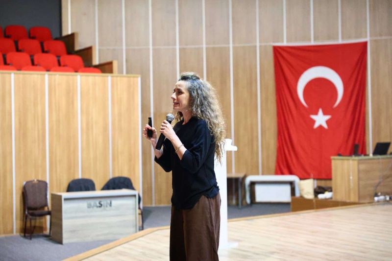 BODRUM’DA “MENOPOZDA BEDEN, BESLENME VE DENGE” ETKİNLİĞİ DÜZENLENDİ