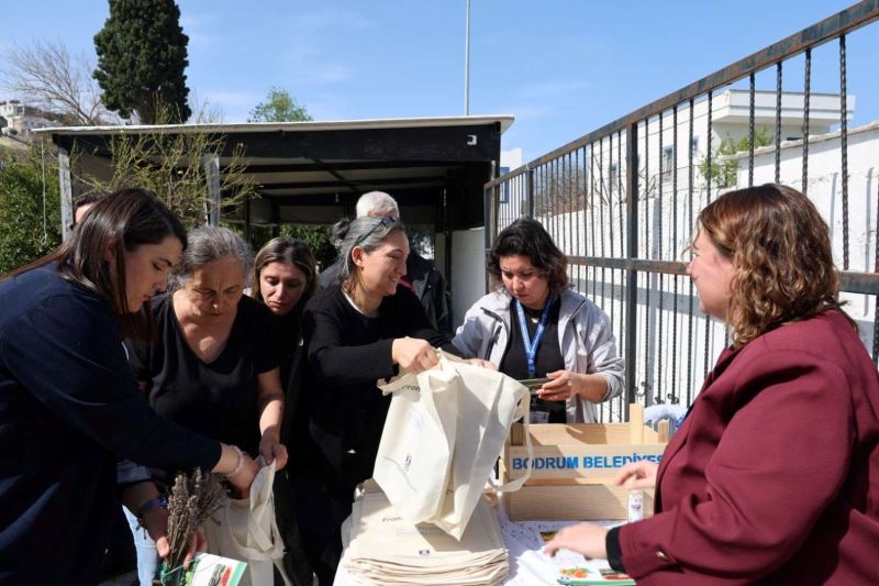 BODRUM’DA AĞAÇ BUDAMA EĞİTİMİ DÜZENLENDİ