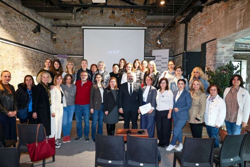 BODRUM’DA “KADIN VE ALZHEİMER FARKINDALIK PROGRAMI” DÜZENLENDİ