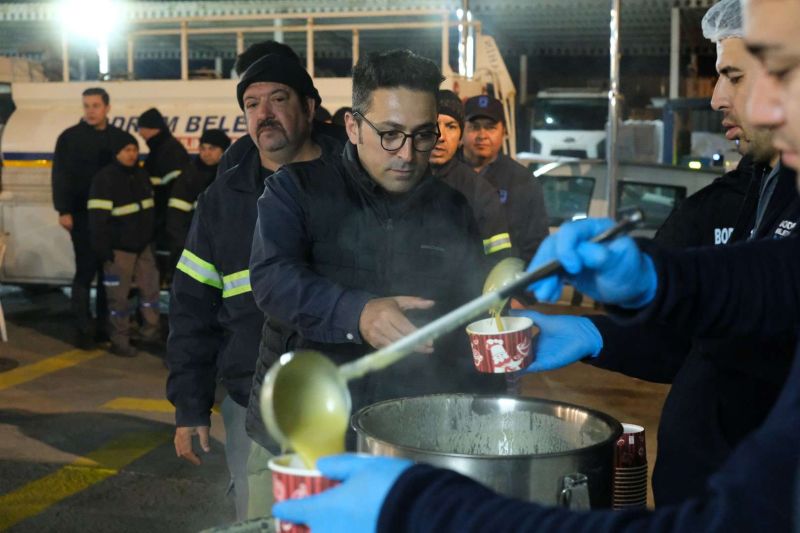 BAŞKAN MANDALİNCİ KADEME’DE SAHURA KATILDI