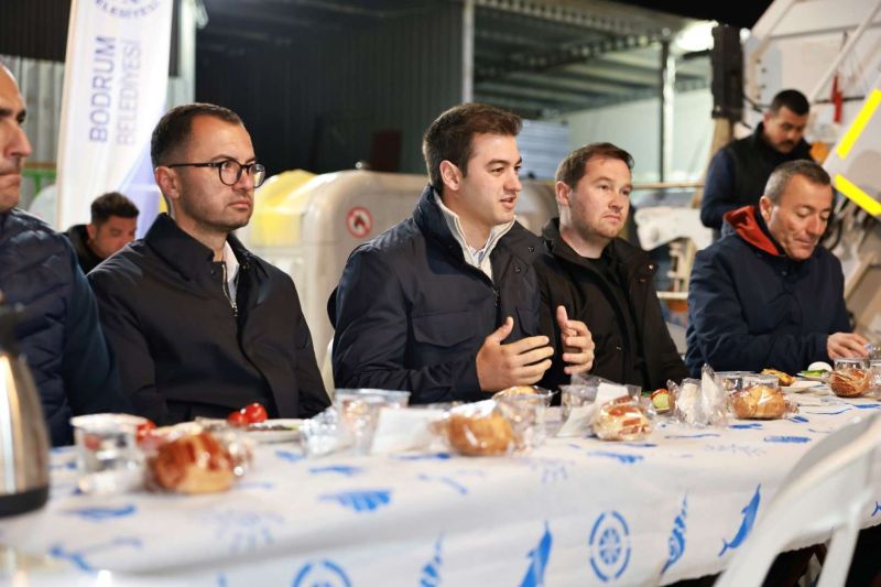 BAŞKAN MANDALİNCİ KADEME’DE SAHURA KATILDI