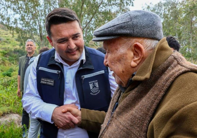 BELEDİYEDEN YANAN ORMANLIK ALANDA FİDAN DİKİM ETKİNLİĞİ