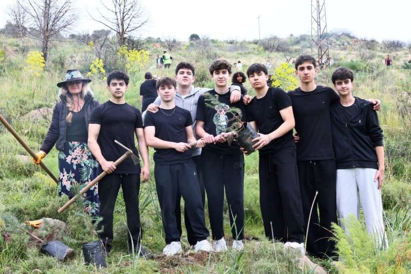 BELEDİYEDEN YANAN ORMANLIK ALANDA FİDAN DİKİM ETKİNLİĞİ