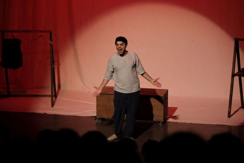 CAMBAZIN CENAZESİ DÜNYA TİYATRO GÜNÜ’NDE SAHNELENDİ