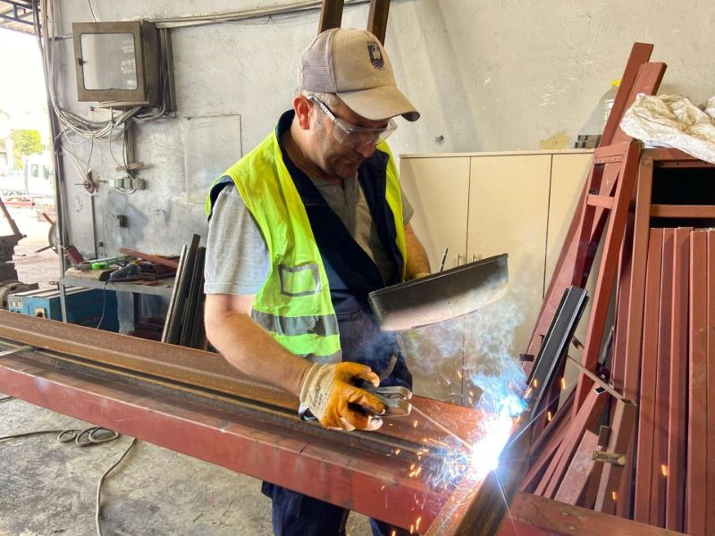 BELEDİYE ATÖLYELERİNDEN KENTİN DÖRT BİR YANINA ÜRETİM