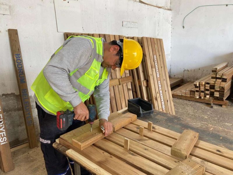 BELEDİYE ATÖLYELERİNDEN KENTİN DÖRT BİR YANINA ÜRETİM