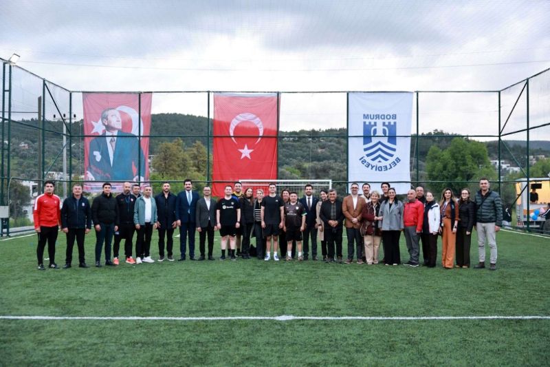 ÇİFTLİK HALI SAHA TESİSLERİ VATANDAŞLARIN KULLANIMINA AÇILDI