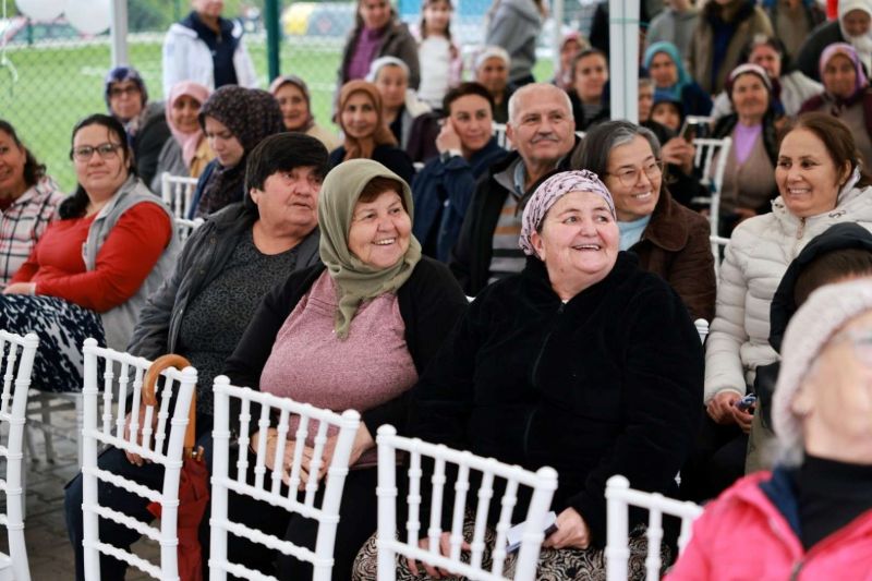 ÇİFTLİK HALI SAHA TESİSLERİ VATANDAŞLARIN KULLANIMINA AÇILDI