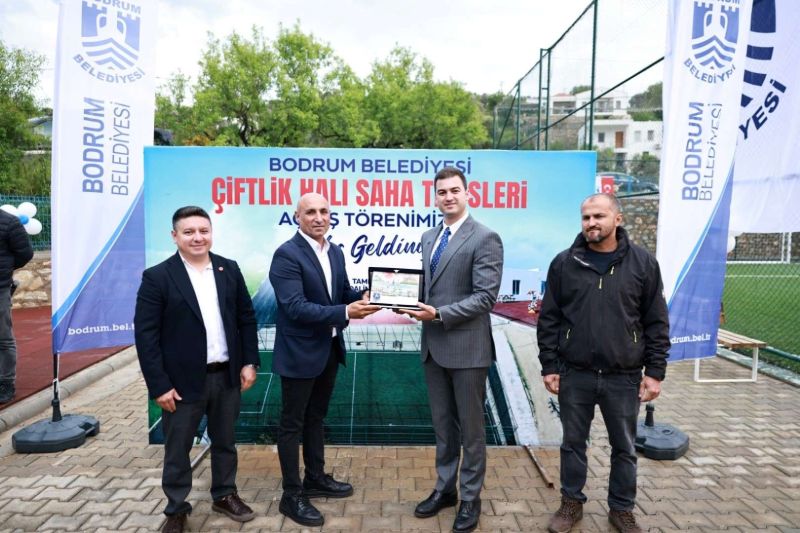 ÇİFTLİK HALI SAHA TESİSLERİ VATANDAŞLARIN KULLANIMINA AÇILDI