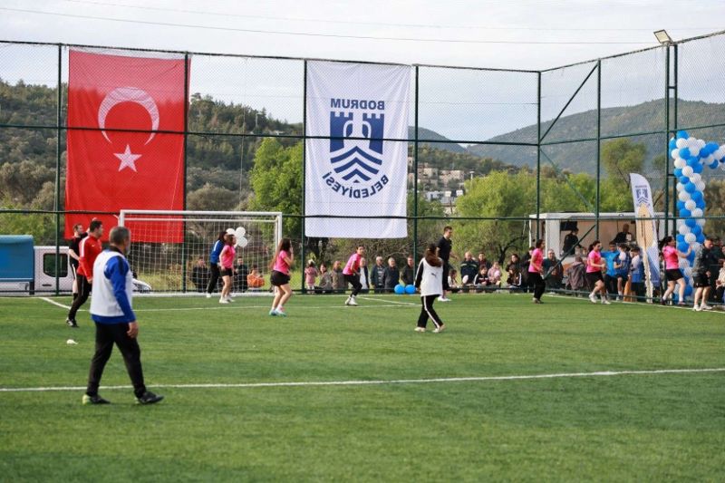 ÇİFTLİK HALI SAHA TESİSLERİ VATANDAŞLARIN KULLANIMINA AÇILDI