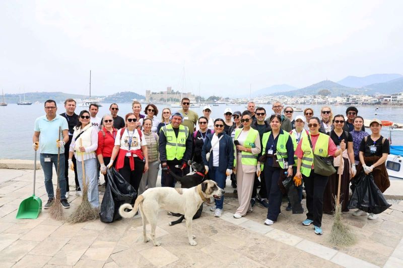 BODRUM’DA TEMİZLİK SEFERBERLİĞİ YENİDEN BAŞLADI