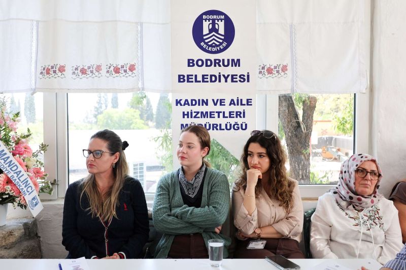 BELEDİYEDEN BİTEZ’DE ‘BAĞIMLILIKTA AİLE YAPISI VE ROLLER’ SEMİNERİ