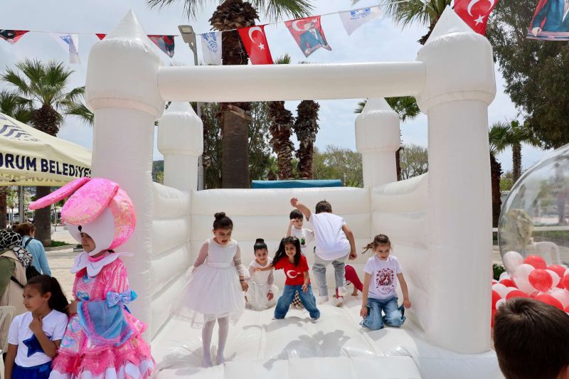 BODRUM’DA 23 NİSAN COŞKUSU