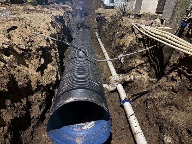 FEN İŞLERİ EKİPLERİNDEN İLÇE GENELİNDE YOĞUN MESAİ