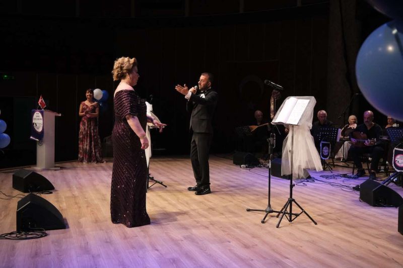 BODRUM’DA EYMEN İÇİN SÖYLE YARDIM KONSERİ GERÇEKLEŞTİ