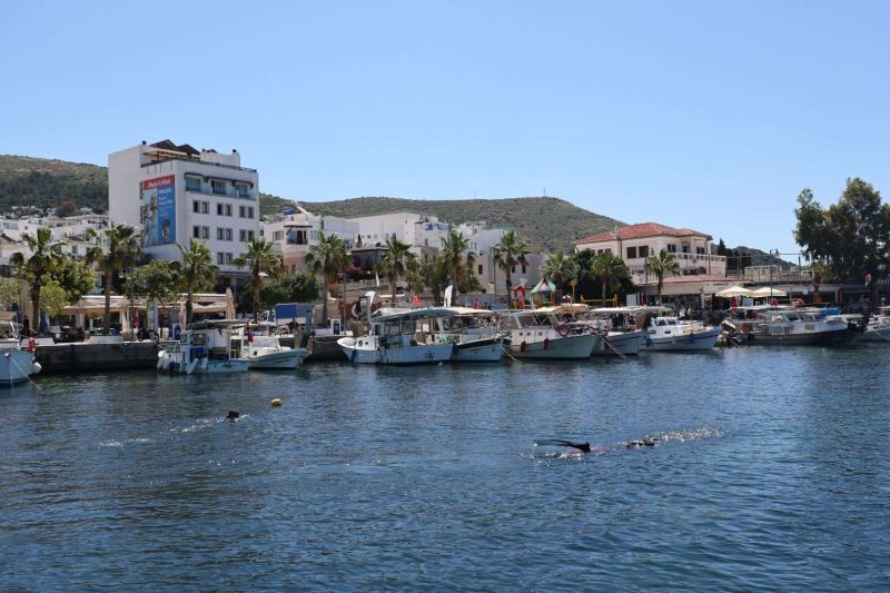 DENİZ DİBİ TEMİZLİĞİ KUMBAHÇE’DE BAŞLADI