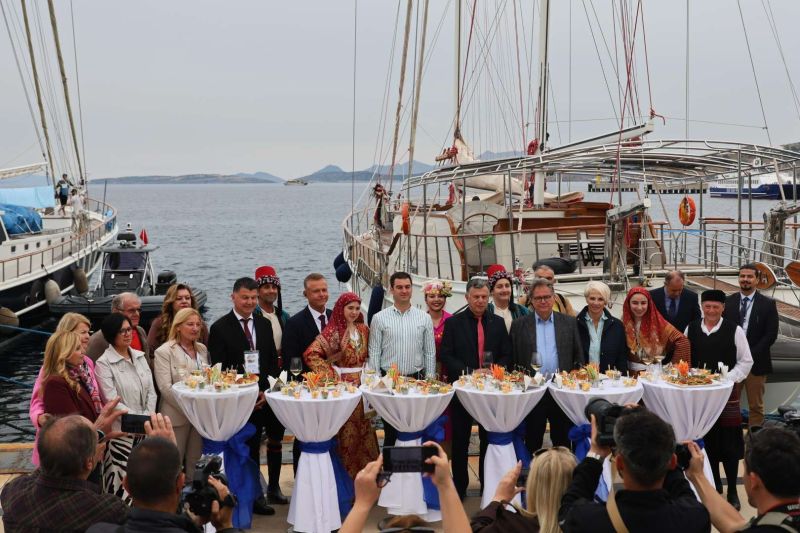 BODRUM’DA DOSTLUK VE KÜLTÜR KÖPRÜSÜ KURULDU