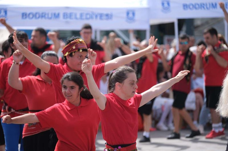 BODRUM’DA ENGELLİLER HAFTASI FARKINDALIK PROGRAMI DÜZENLENDİ