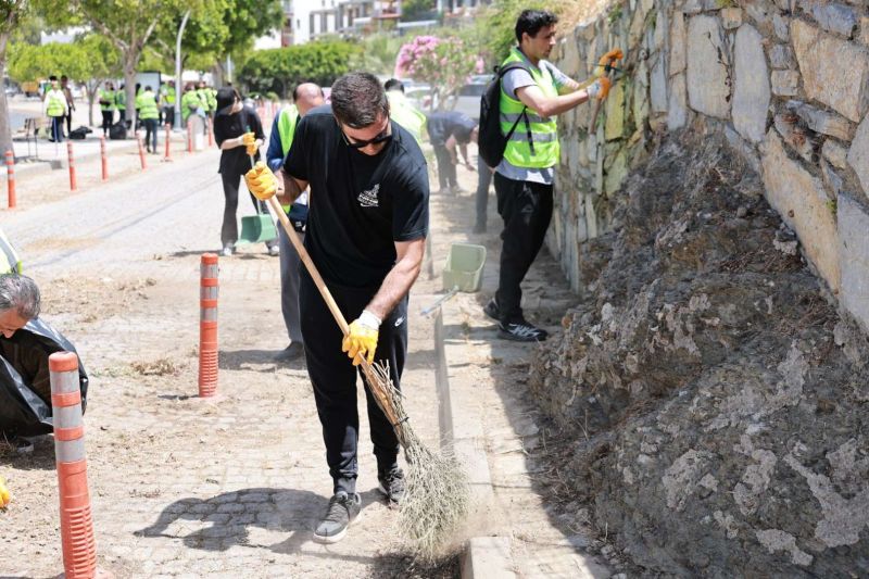 TEMİZLİK SEFERBERLİĞİNİN İKİNCİ ETABI TAMAMLANDI