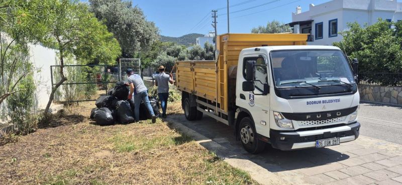 BODRUM’DA OT TEMİZLİĞİ ÇALIŞMALARI TÜM HIZIYLA DEVAM EDİYOR