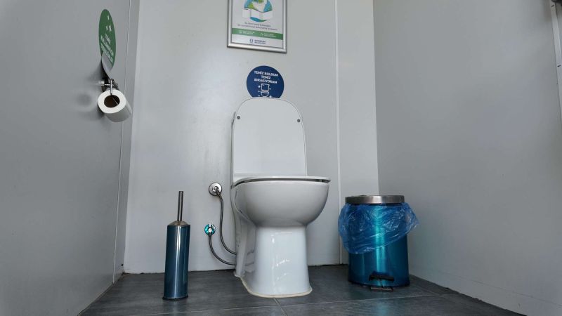 MODERN TUVALETLER HİZMETE ALINDI