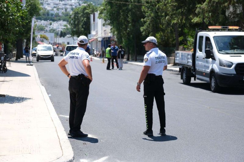 BERGAMUT CADDESİ İLE DERVİŞ GÖRGÜN CADDESİNDE ÇALIŞMALAR TAMAMLANDI