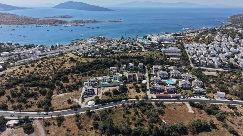 BERGAMUT CADDESİ İLE DERVİŞ GÖRGÜN CADDESİNDE ÇALIŞMALAR TAMAMLANDI
