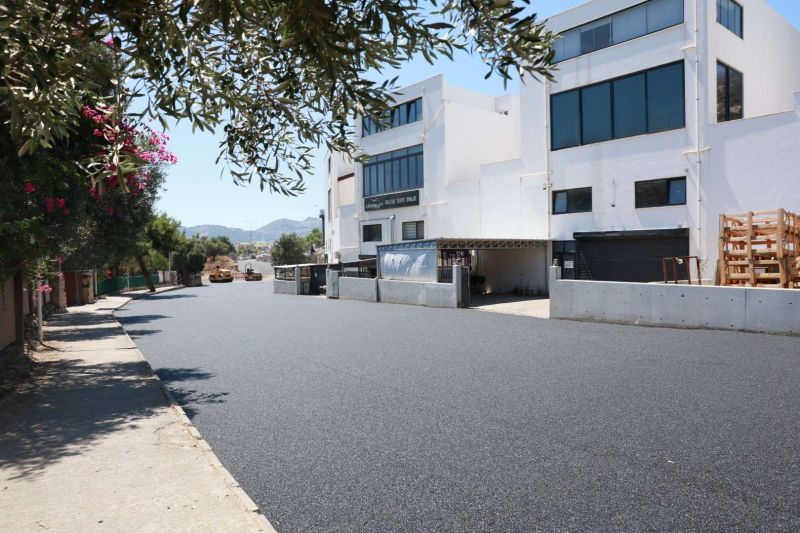 BERGAMUT CADDESİ İLE DERVİŞ GÖRGÜN CADDESİNDE ÇALIŞMALAR TAMAMLANDI