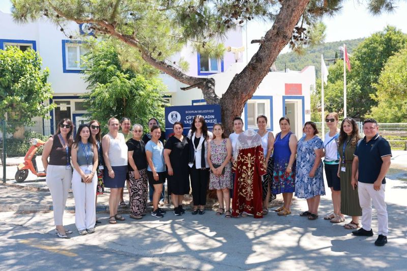 BODRUM BELEDİYESİ KADIN VE AİLE HİZMETLERİ MÜDÜRLÜĞÜNDEN 4 BİN 528 VATANDAŞA DESTEK